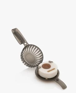 Boutoi Mailbox Toiletblokhouder Met 4 Geurblokjes - Black Amber -Huishoudelijke Producten Serie 42a519a0 ab19 4bdf bbc8 dbb991787f45 02